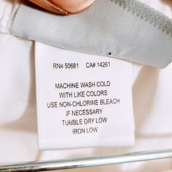 Grey's Anatomy | Women's White Medical Scrubs Pants (Size XS) - Picture 7 of 14